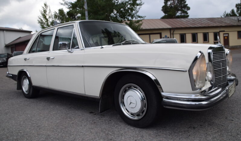 Mercedes-Benz W108/W109 250 S Auto Skinn Svensksåld-67 full