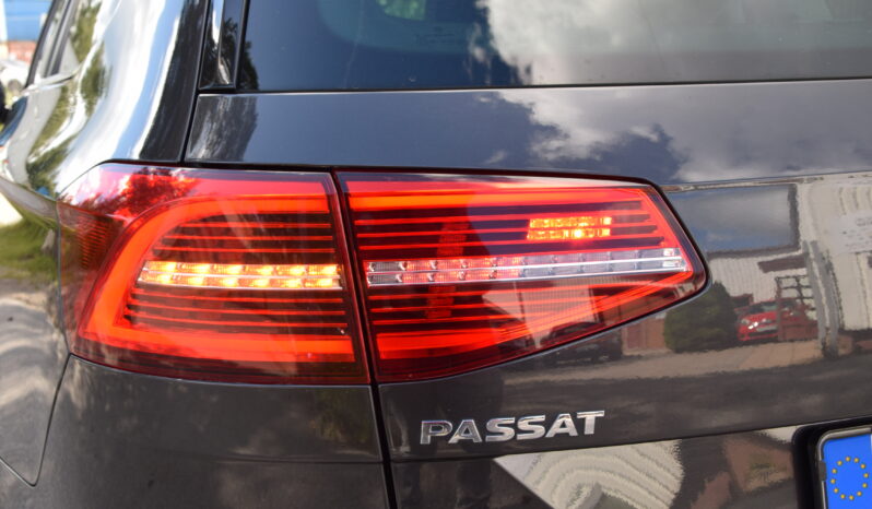 Volkswagen Passat 2.0 TDI BlueMotion 4Motion GT D_Värmare Euro 6 Svensksåld-18 full