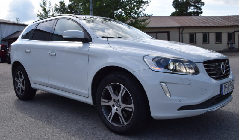 Volvo XC60 D4 Summum Panorama Navi Skinn Euro 6 Svensksåld-14 full