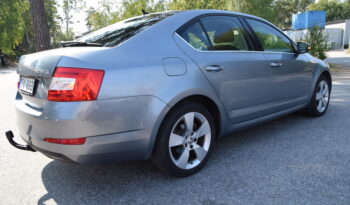 Skoda Octavia 1.2 TSI Euro 5 Aux 5_Dörrar Dragkrok Svensksåld-13 full