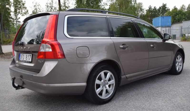 Volvo V70 T4F Powershift Momentum Euro 5 Svensksåld-12 full