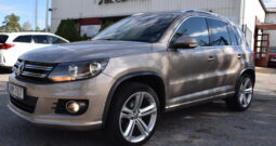 Volkswagen Tiguan 2.0 TDI 4Motion R_Line D_Värmare B_Kamera Svensksåld-15