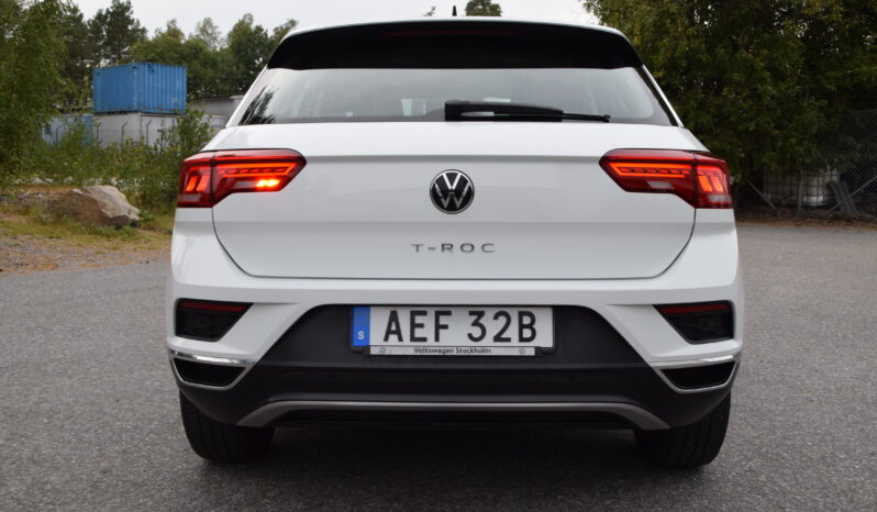 Volkswagen T-Roc 1.5 TSI Base Euro 6 P_Sensorer CarPlay Svensksåld-22 full