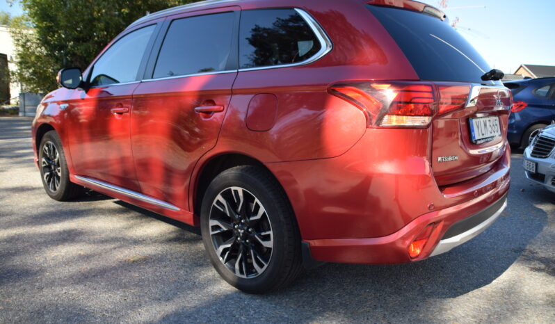 Mitsubishi Outlander 2,0 PHEV CVT Business Euro 6 360 Kamera Svensksåld-17 full