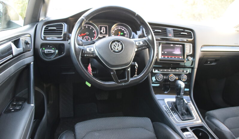 Volkswagen Golf 5-dörrar 1.4 TSI BMT Euro 5 B_Kamera Dragkrok Svensksåld-14 full