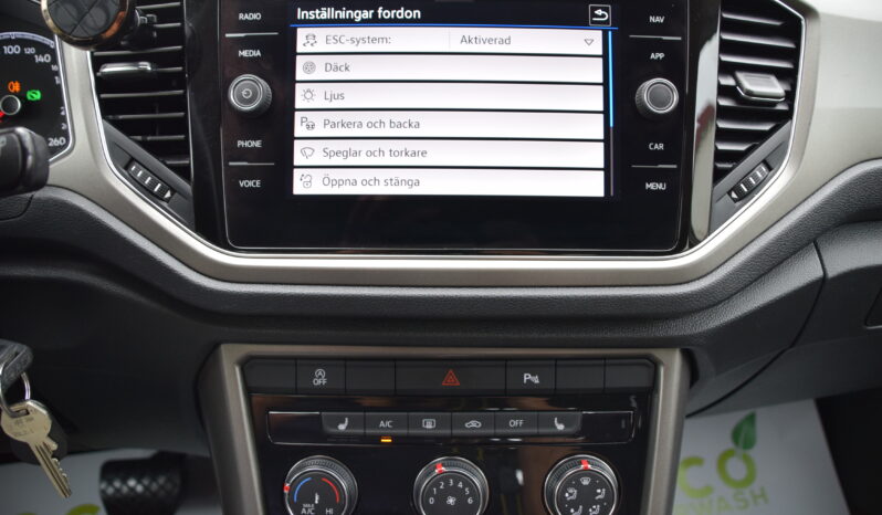 Volkswagen T-Roc 1.5 TSI Base Euro 6 P_Sensorer CarPlay Svensksåld-22 full