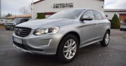 Volvo XC60 D4 Panorama Summum Euro 6 B_Kamera Svensksåld-15