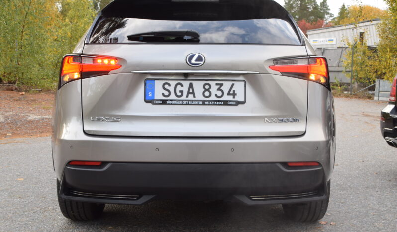 Lexus NX 300h AWD F Sport 2.5 Skinn E-CVT Euro 6 Svensksåld-15 full