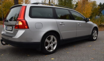 Volvo V70 2.4D Kinetic Euro 4 Dragkrok Svensksåld-08 full