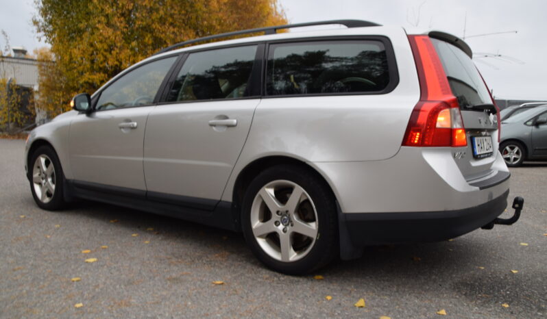 Volvo V70 2.4D Kinetic Euro 4 Dragkrok Svensksåld-08 full