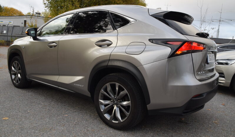 Lexus NX 300h AWD F Sport 2.5 Skinn E-CVT Euro 6 Svensksåld-15 full