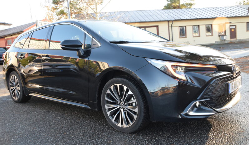 Toyota Corolla Touring Sports Hybrid e-CVT Style Plus Moms Svensksåld-23 full