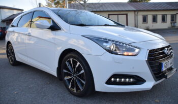 Hyundai i40 cw 1.7 CRDi DCT ComfortPlus Euro 6 B_Kamera Svensksåld-16 full