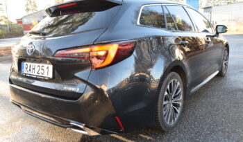 Toyota Corolla Touring Sports Hybrid e-CVT Style Plus Moms Svensksåld-23 full