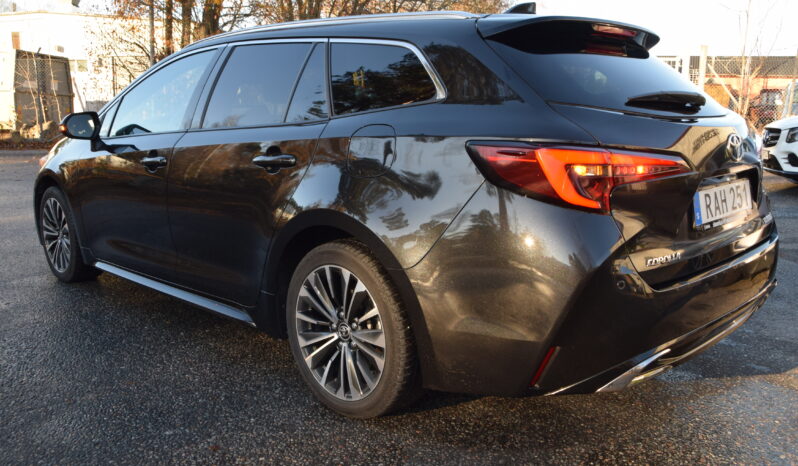 Toyota Corolla Touring Sports Hybrid e-CVT Style Plus Moms Svensksåld-23 full