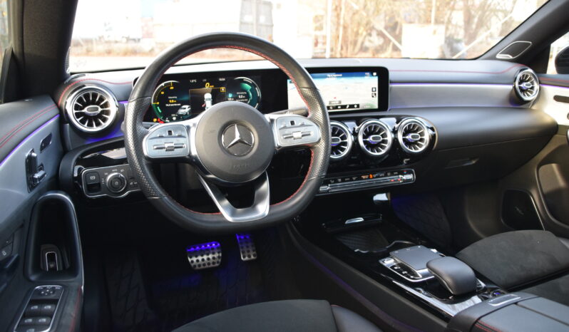 Mercedes-Benz CLA 220 4MATIC 7G-DCT AMG Sport Euro 6 Panorama Svensksåld-19 full