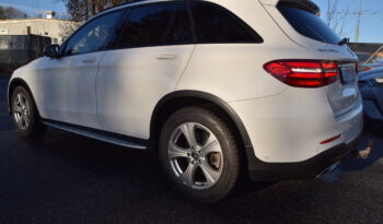 Mercedes-Benz GLC 220 d 4MATIC 9G Panorama AMG Line Värmare Svensksåld-19 full