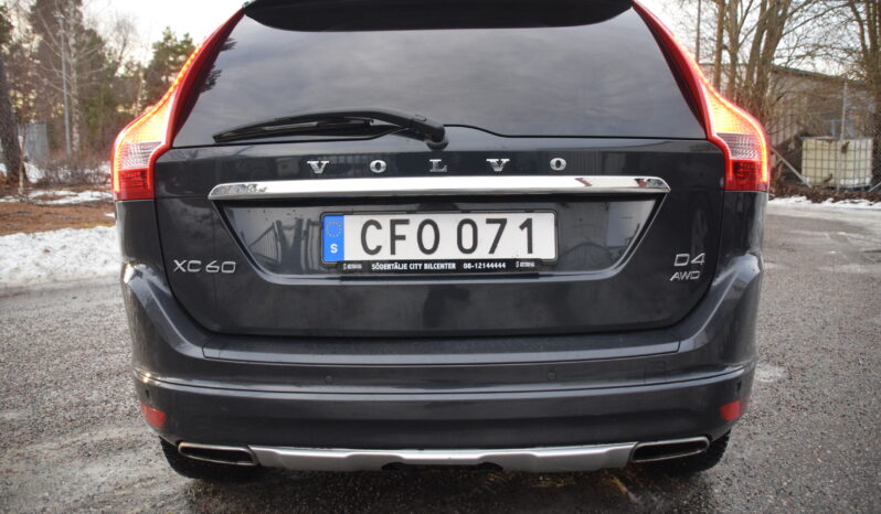 Volvo XC60 D4 AWD  Summum Euro 5 Panorama Tak Skinn Svensksåld-15 full