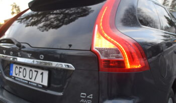 Volvo XC60 D4 AWD  Summum Euro 5 Panorama Tak Skinn Svensksåld-15 full