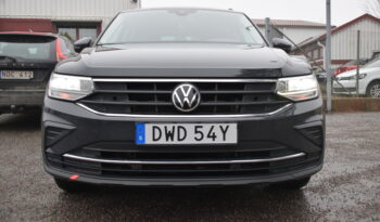 Volkswagen Tiguan 1.5 TSI OPF Base Euro 6 B-Värmare Dragkrok Svensksåld-21 full