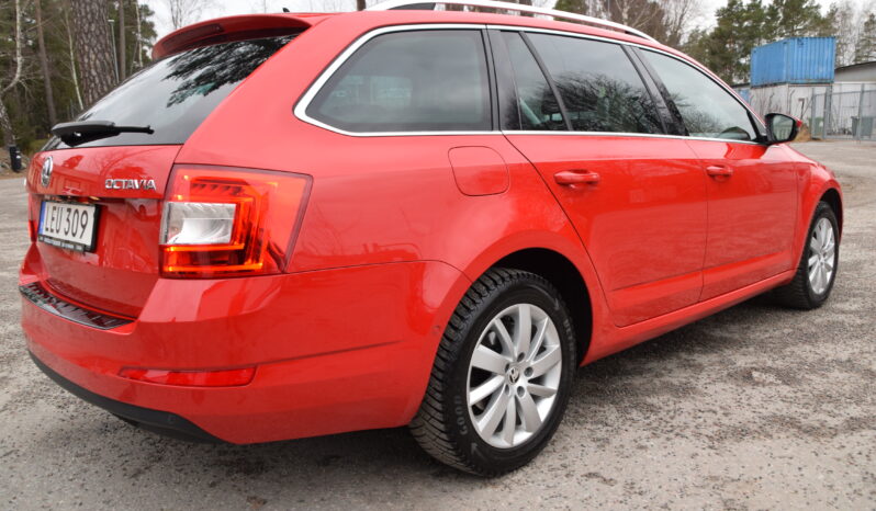 Skoda Octavia Kombi 1.2 TSI Style Euro 6 B-Värmare Auto Svensksåld-16 full