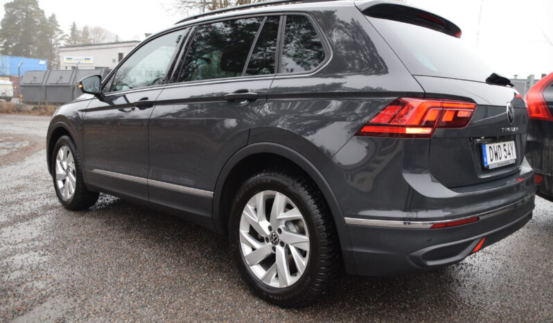 Volkswagen Tiguan 1.5 TSI OPF Base Euro 6 B-Värmare Dragkrok Svensksåld-21 full