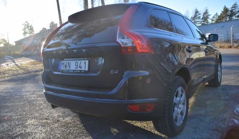 Volvo XC60 D4 Geartronic Momentum Euro 5 D-Värmare Skinn Svensksåld-13 full