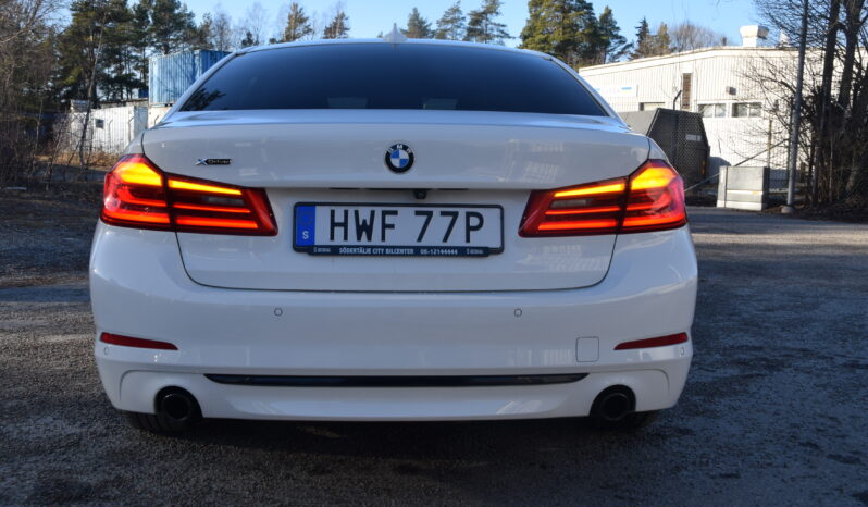 BMW 520 d xDrive Sedan Steptronic Sport line Euro 6 D-Värmar Svensksåld-19 full