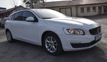 Volvo V60 D4 190HK Geartronic Kinetic Euro 6 D-Värmare Ny Kamrem Svensksåld-17 full