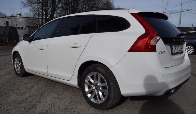 Volvo V60 D4 190HK Geartronic Kinetic Euro 6 D-Värmare Ny Kamrem Svensksåld-17 full